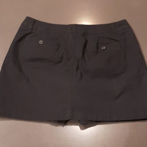 Dockers Black Skorts - Picture 4 of 7